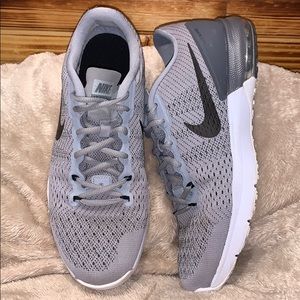 Nike Air Max Typha ‘Wolf Grey’ size 10